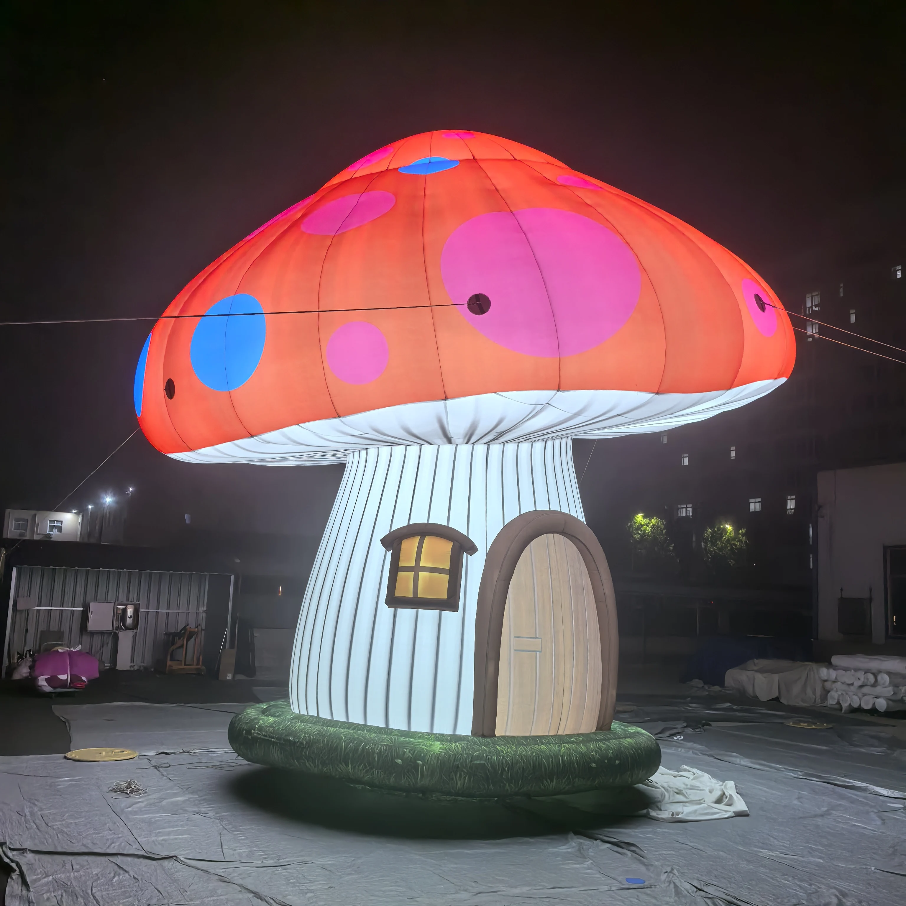 Giant LED Inflatable Mushroom House Decoration Fairy Tale Theme Cabin for Night Party Event Festival