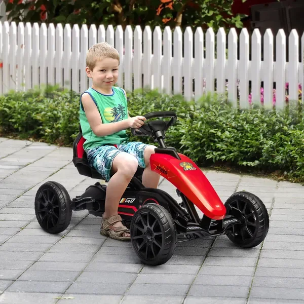 Rood pedaal-go-kart voor kinderen met duurzame zwenkaas en schokabsorberwielen