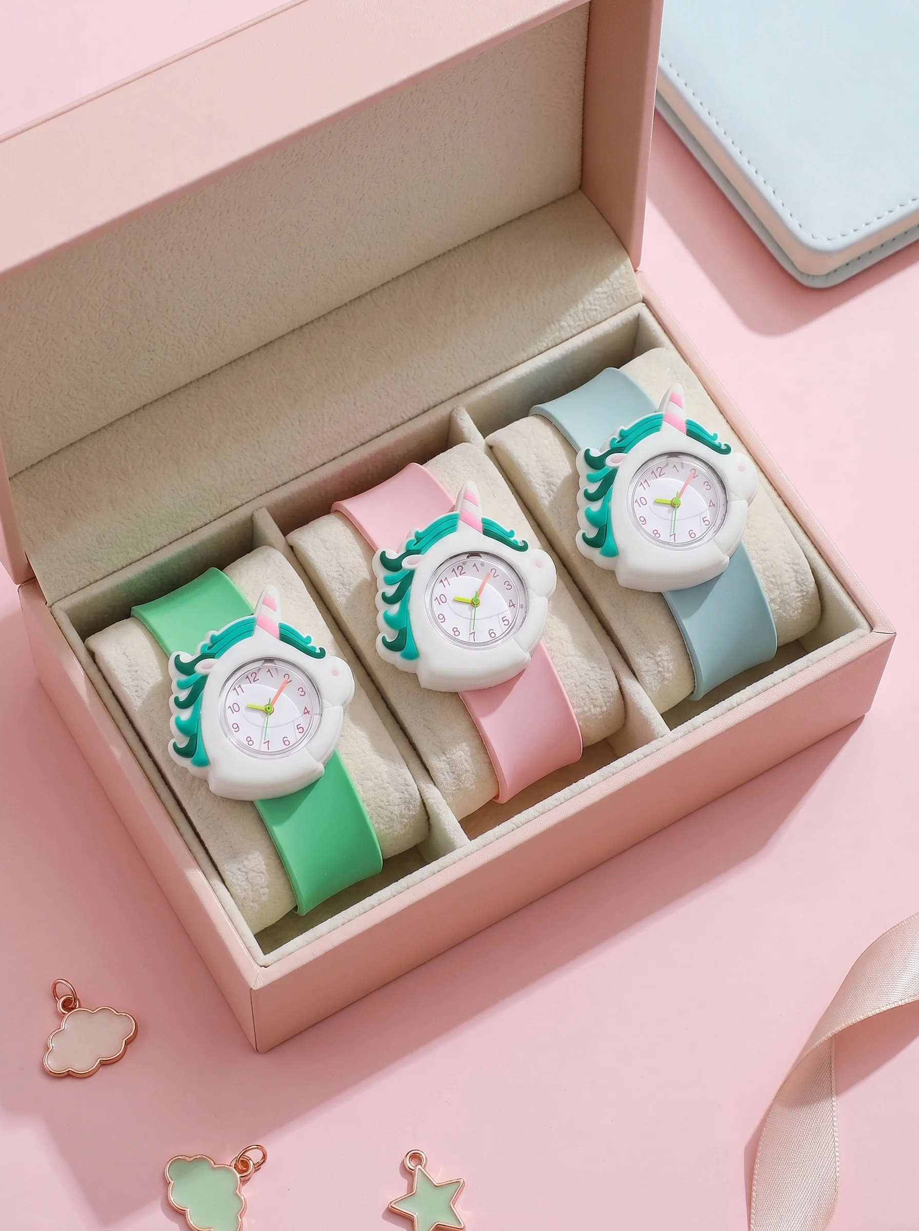 

3Pcs Kids Cartoon Unicorn Silicone Watch Set, No Box for Back To School, Vacation & Holiday Children Colorful Wrist Watches