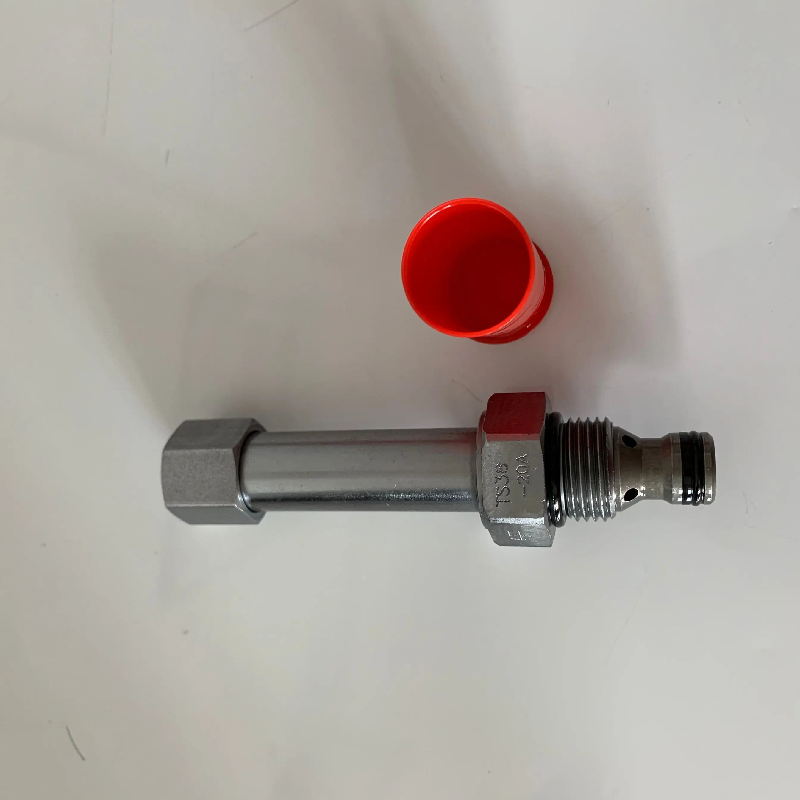 TS38-20A TS38-20A-0-N-00 TS38-20A-0-N-24DG TS38-20C TS38-20 TS38-20C-0-N-00 Hydraforce الأصلي الملف اللولبي صمام خرطوشة صمام