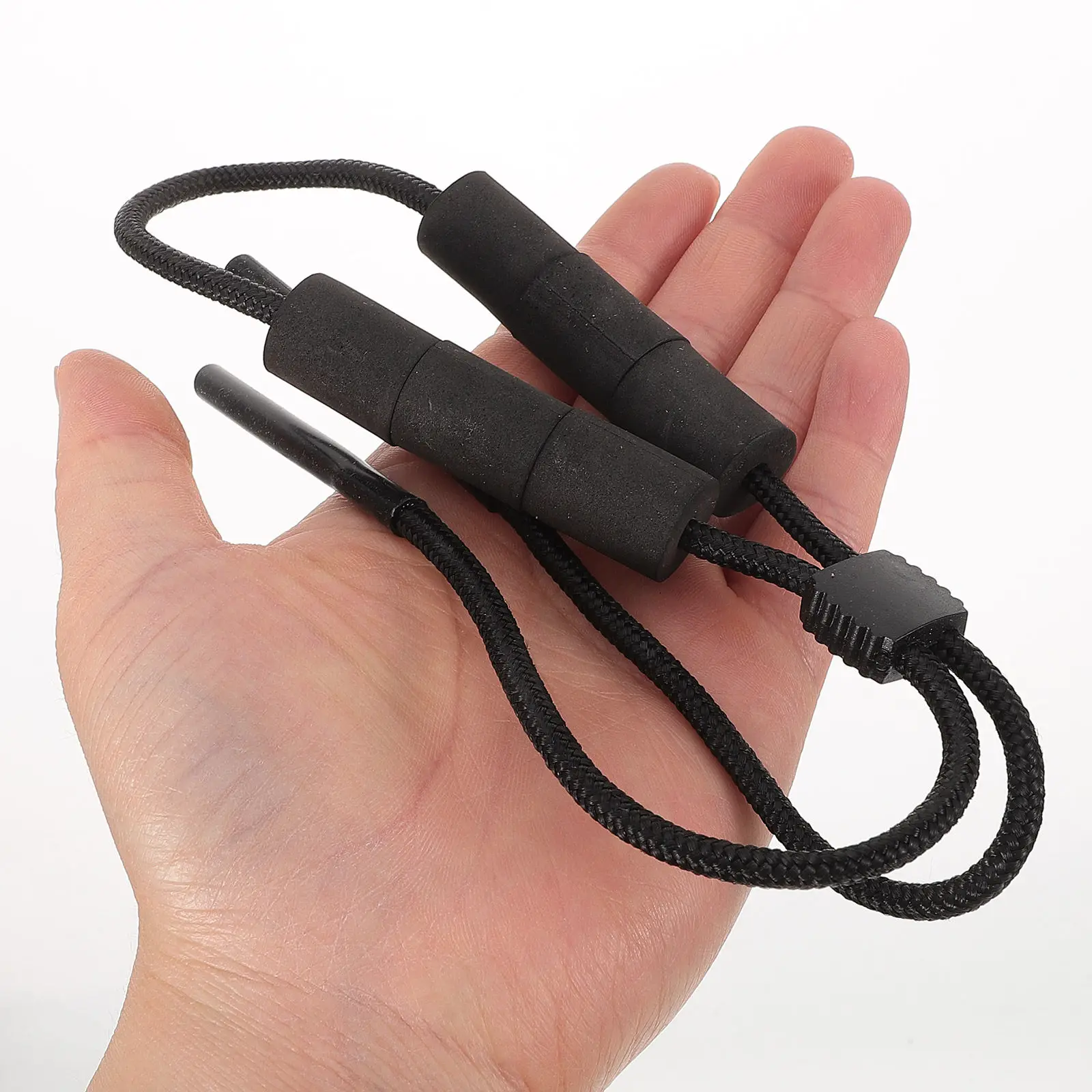 

Удобный ремешок для очков из полиэстера и пеноматериала, подходит для всех типов очков, легко регулируется, заменяет шнурок для плавания и спортивных очков.