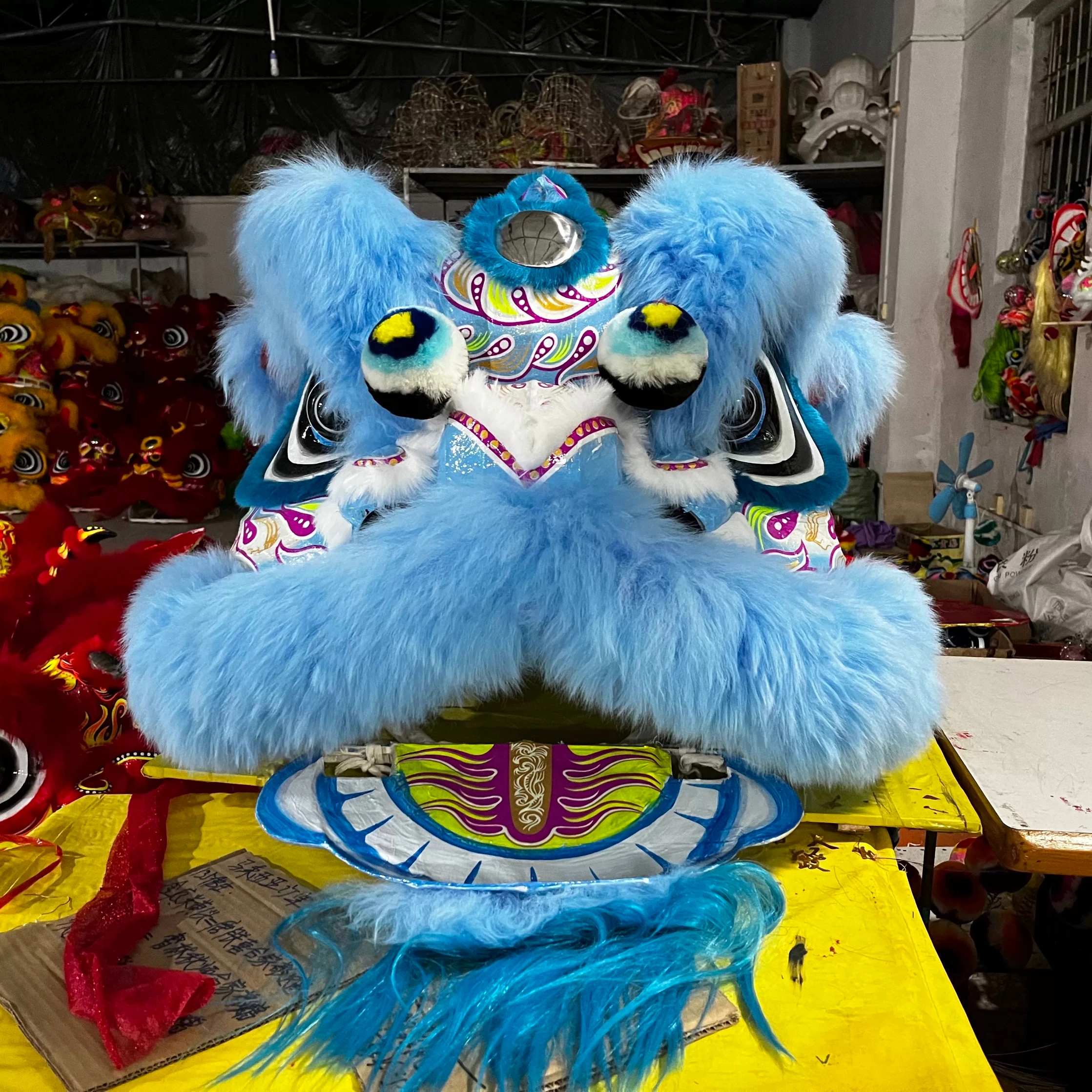 Hot Hand Craft Chinese Lion Dance Normal Size China Two People Adult Lion Dance Costume Custom Dancing Lion