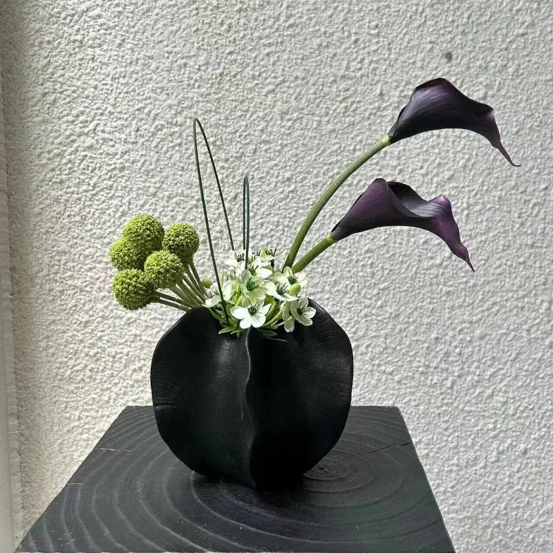 Hand tied bouquet star fruit ceramic vase desktop countertop coffee table ornament