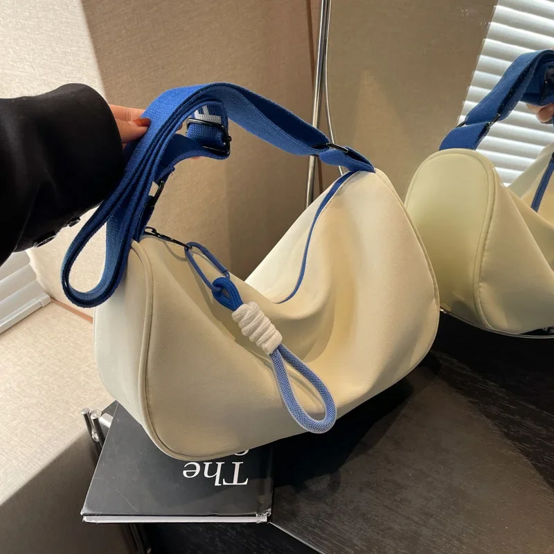 Bolsa mensageiro feminina de grande capacidade de tecido Oxford à prova d'água – Bolsa de ombro de nicho versátil para esportes de lazer