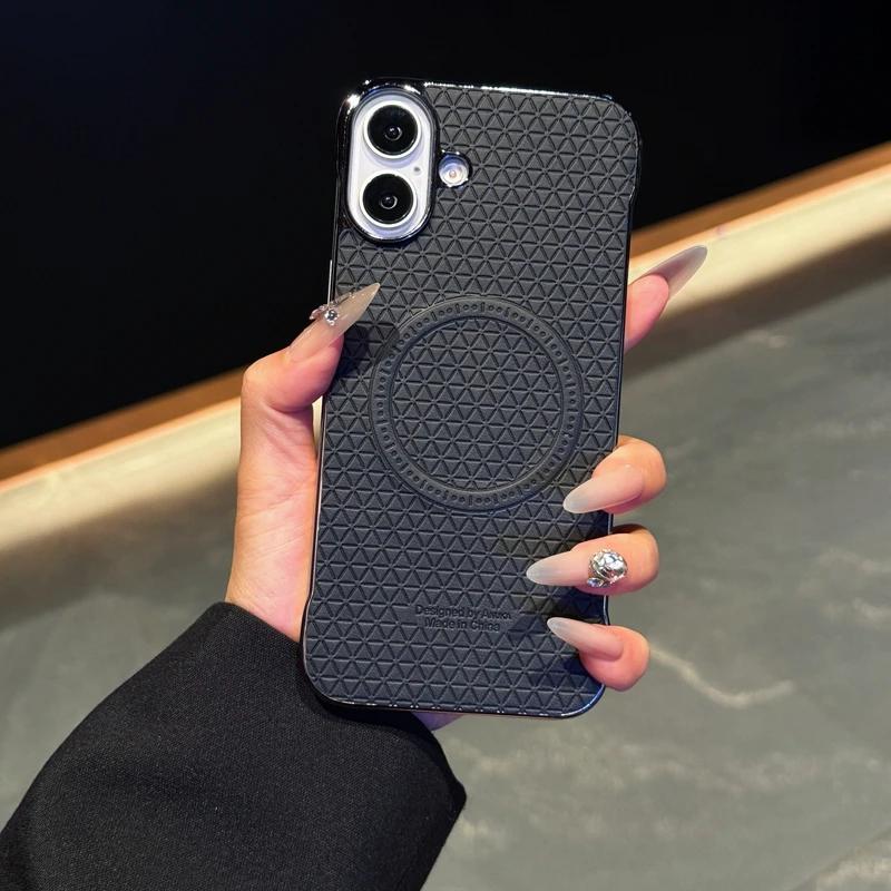 HOCE رقيقة جدا فرملس مطلي المغناطيسي جراب هاتف آيفون 16 15 14 برو ماكس 16 زائد شحن لاسلكي بولي أغطية أغطية جلد