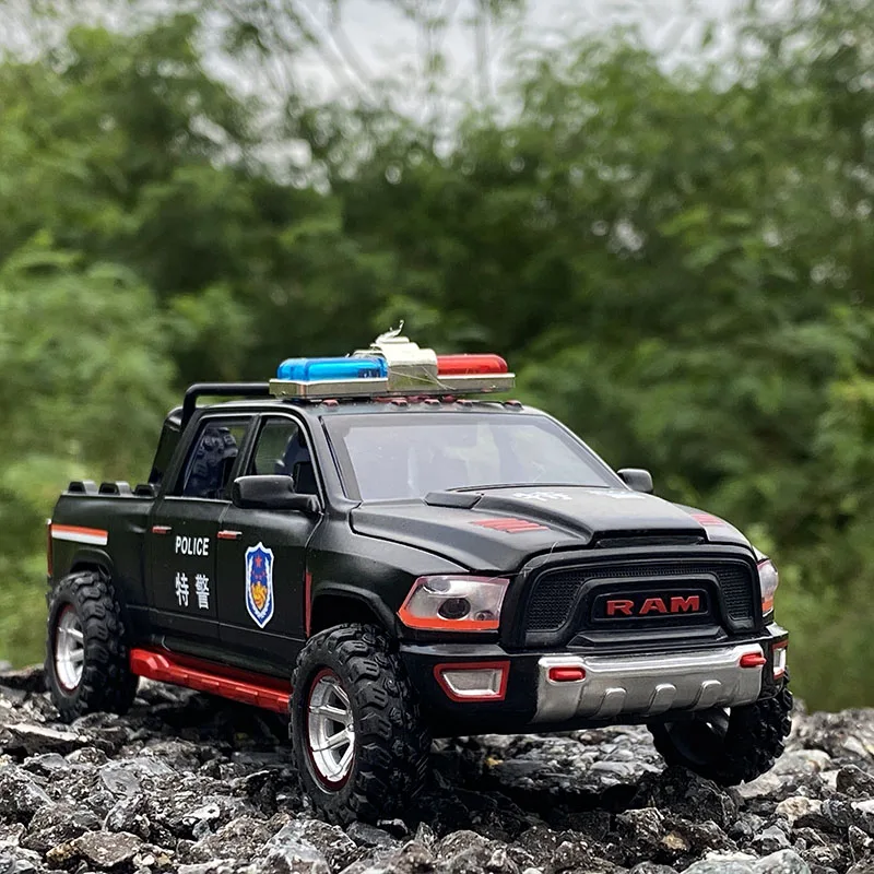 

1:32 Scale Dodge Ram Police Car Diecast Alloy Pull Back Car Collectable Toy Gifts For Children