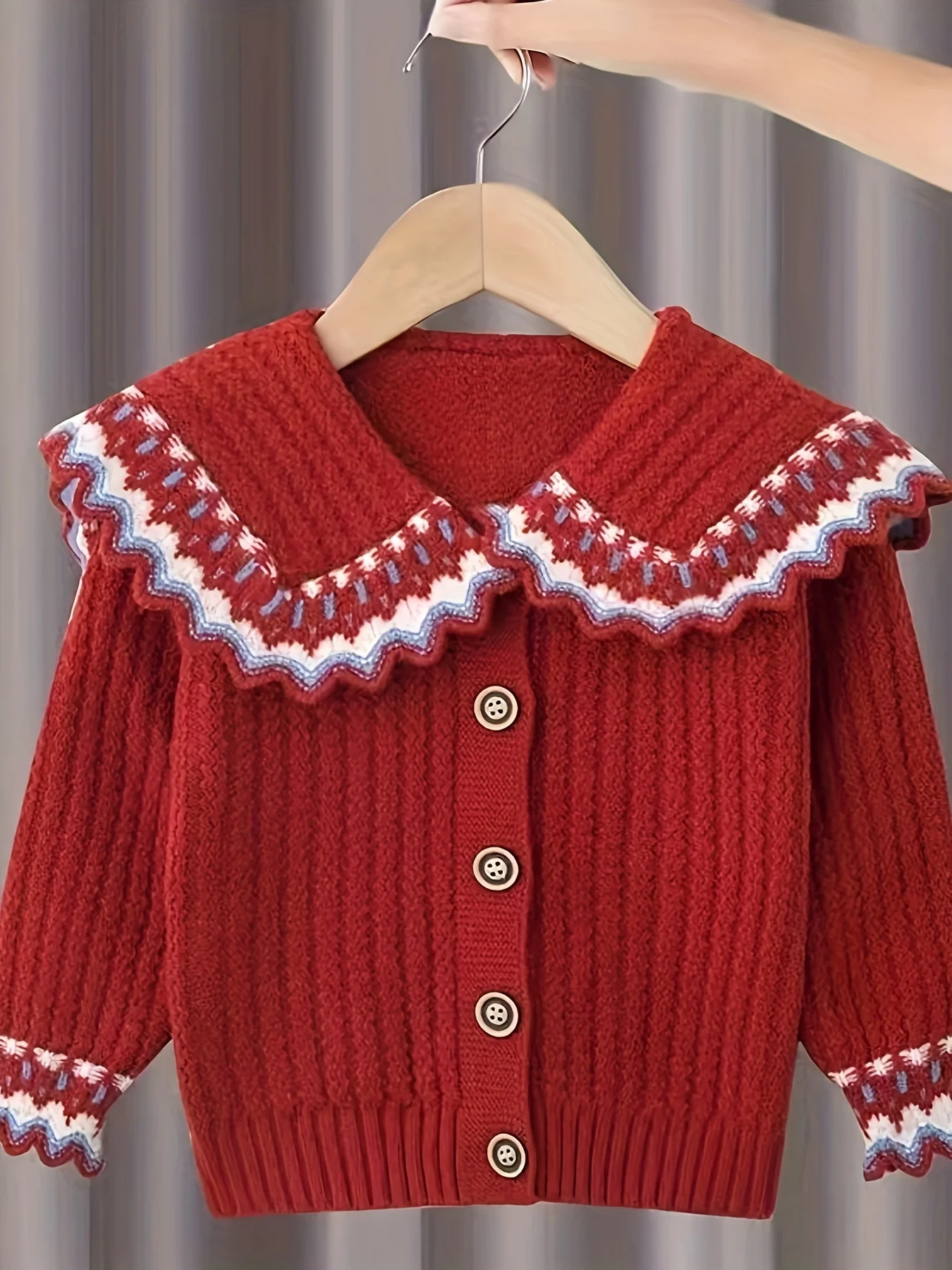 Strickjacke für Mädchen, Kinderjacke, stilvoller neuer Frühlings- und Herbststil, roter Neujahrspullover für Kinder, Baby-Frühlingskleidung