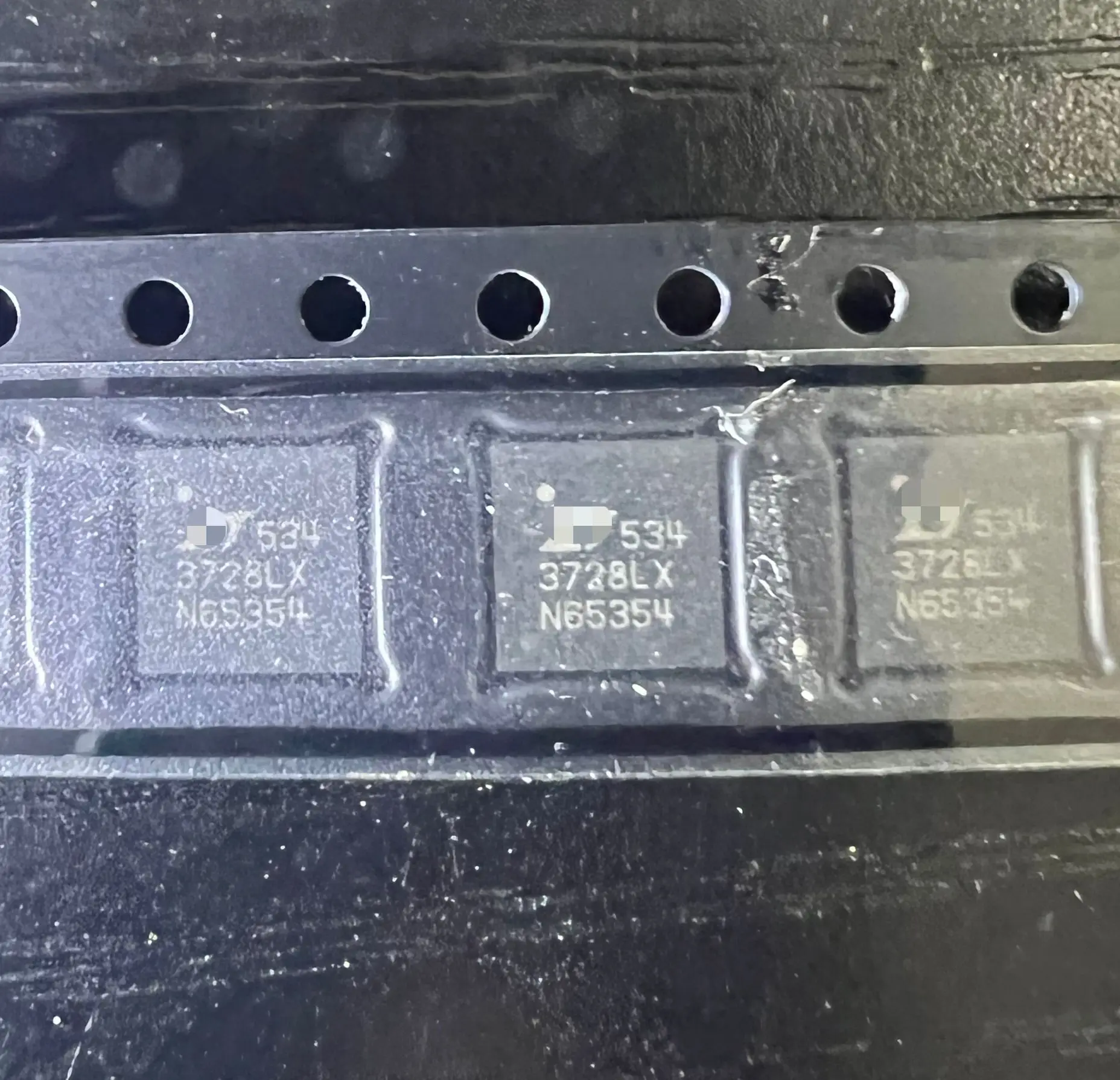 10 pz/lotto LTC3728 LTC3728LXE LTC3728LXCUH LTC3728LXCUH # TRPBF NUOVO Originale di trasporto libero