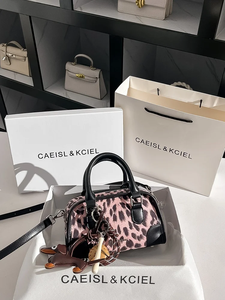 caeislkciel-leopard-print-pillow-handbag-women's-faionable-hot-girl-sle-handbag-new-2026-square-ape-soft-pu-leather