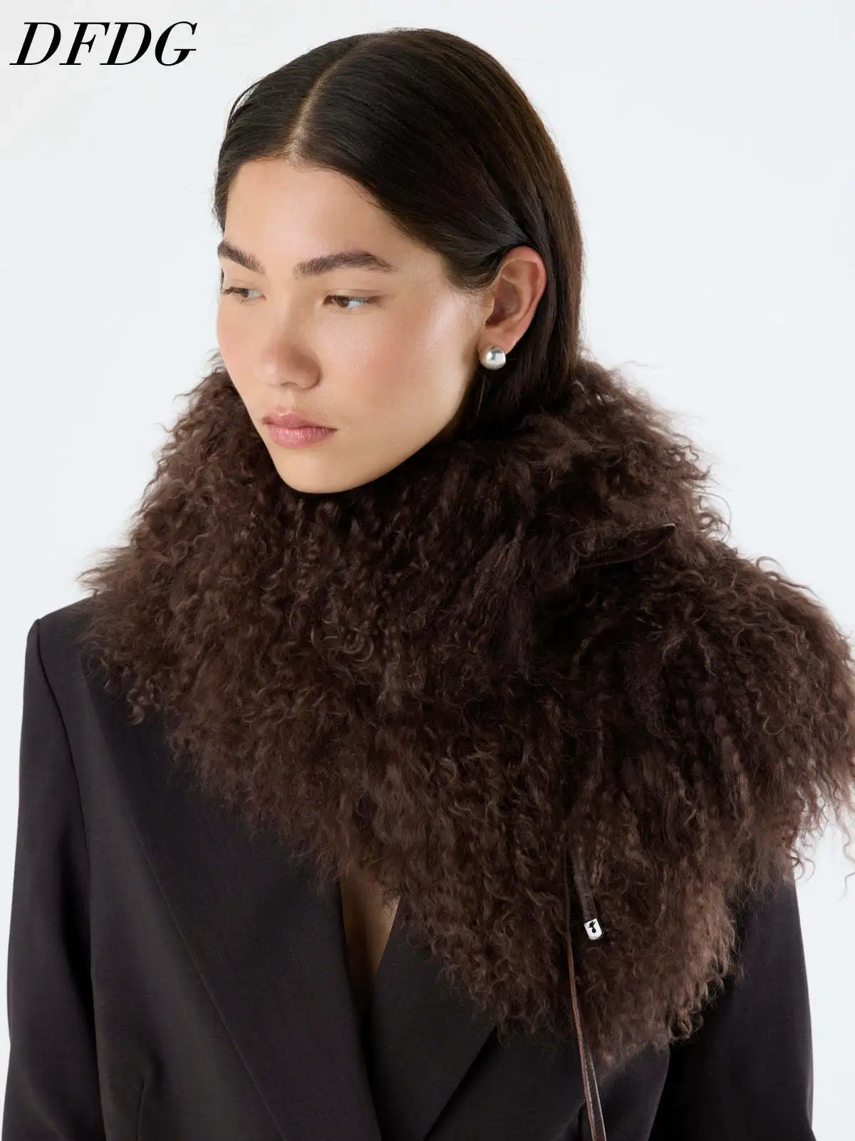 DFDG Women 2026 Curly Faux Fur Large Shawl Scarf Luxury Warm Neck Wrap Winter Fashion Accessory Match Formal Overcoat Scarf