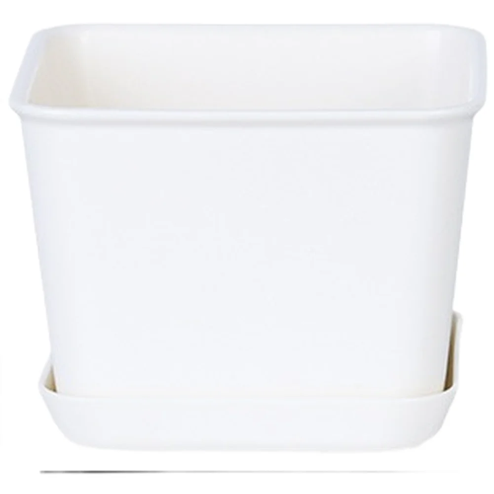 Plastic Indoor Plant Pot with Integrated Self-Watering Function and Detachable Tray for Consistent Moisture and Tidy Surfaces