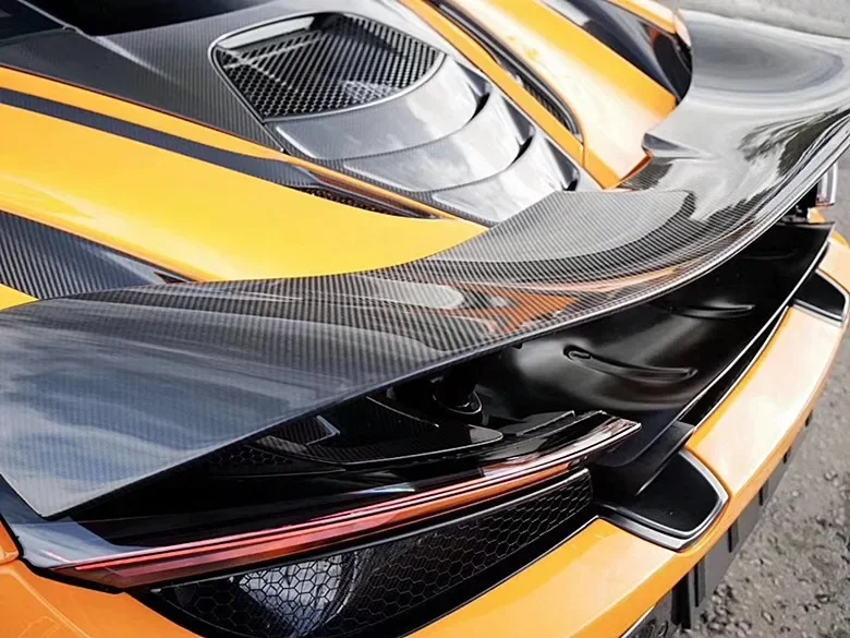 Suitable for 17-19 New McLaren 720S Modification and Upgrade Vorsteiner Style Carbon Fiber Tail Spoiler.