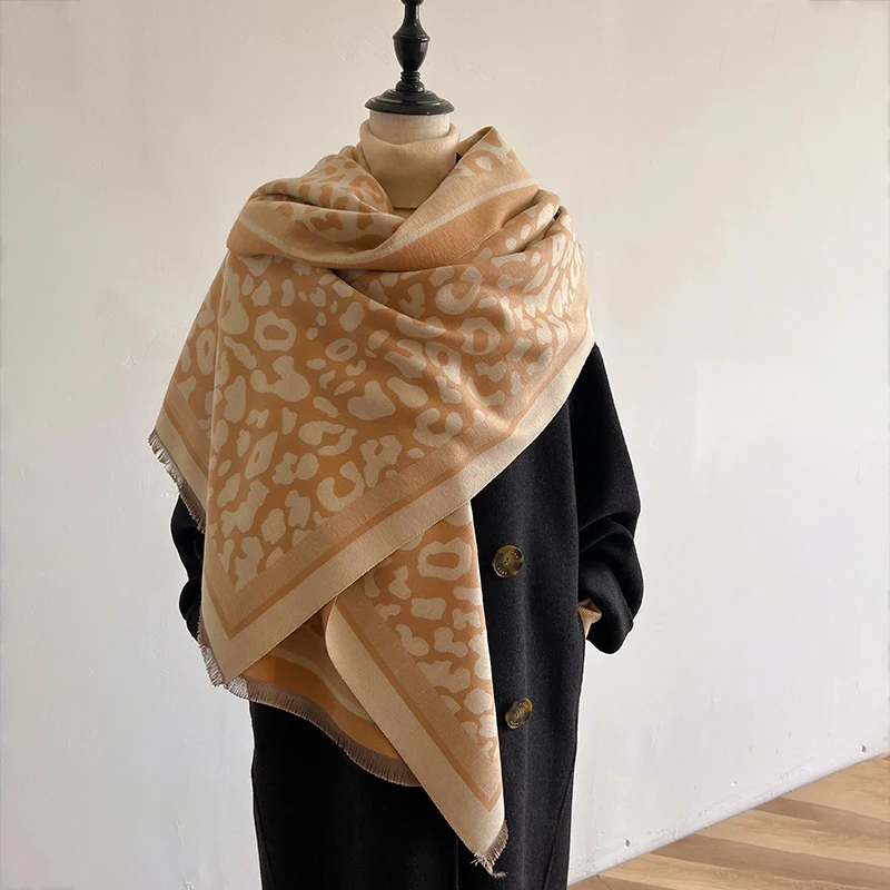 New 2024 Women Scarf Luxury Autumn Winter  Warm Vintage Leopard print Scarve Pashmina Mujer Femme Foulard Bufanda