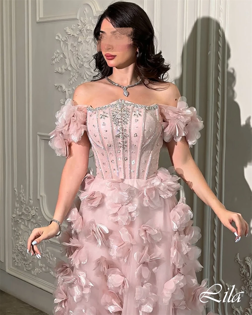 

Customized Strapless Short Sleeves Exquisite Bridal Gowns A-Line Floor Length Delicate Evening Dress Flowers Wedding Dress