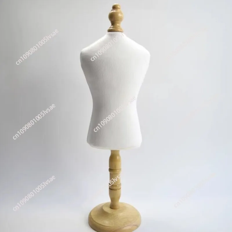 

New wrought iron model rack, pet model , cat and dog clothes , cat and dog clothes model , stand cut