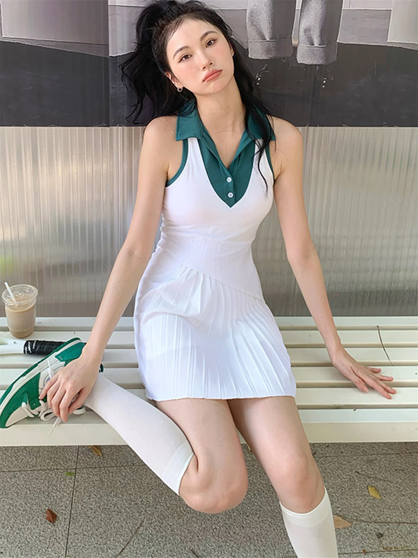 

Women's Tennis Dr with Chest Pad Running Qui Dry Badminton One-Piece Anti-Light Pleated Skirt Fitn Sports Set