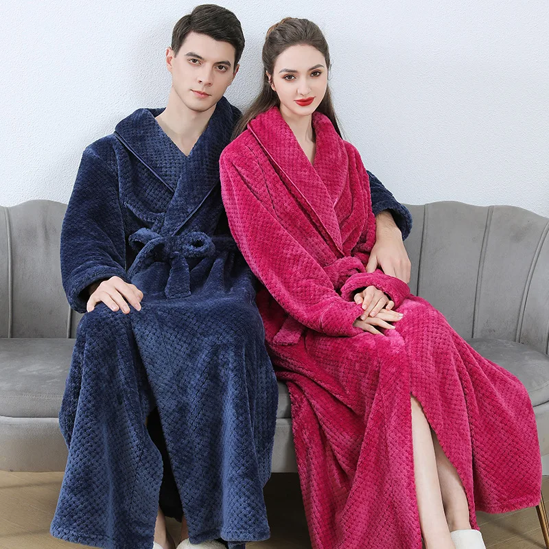 New Solid Color Autumn and Winter Coral Fleece Women\'s Nightgown Long and Thick Couple\'s Sleepwear Women\'s Plus Fleece Bathrobe