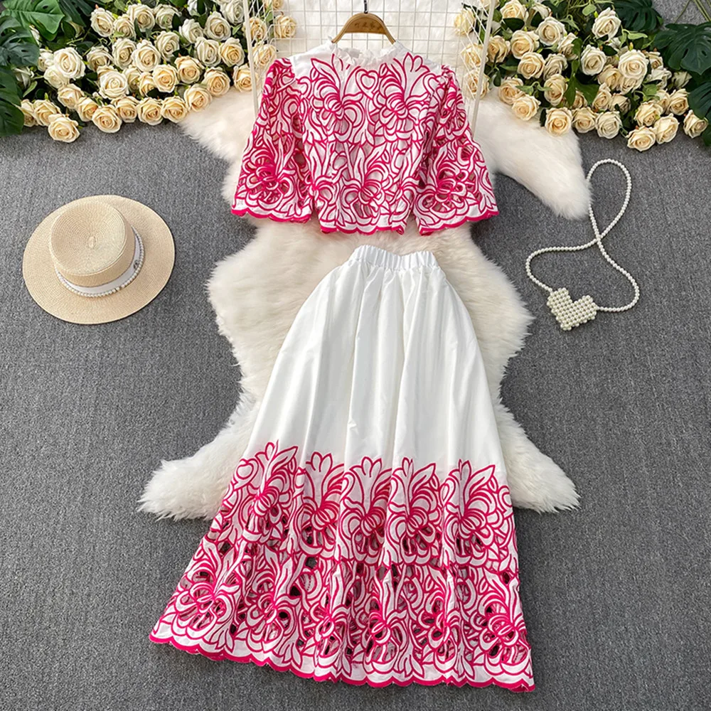 

Hollow Out Design 2 Piece Set Women Round Neck Half Sleeves Tops+Elastic Waist Contrast Color A-line Skirt Set