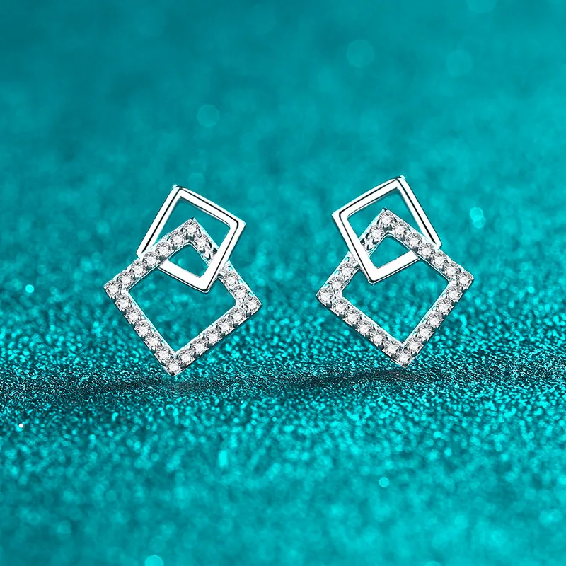 

Platinum Pt950 0.264ct All Moissanite Stud Earrings for Women, Geometric Square, Cold and Exquisite and Advanced 18k White Gold