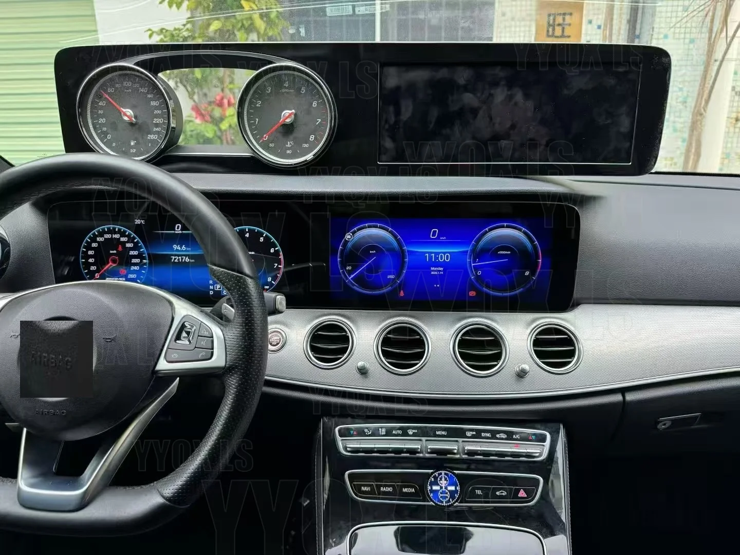 

25.6' Dual ScreenFor Mercedes Benz E-Class W213 2017-2 019 GPS Navigation Car Radio Carplay Multimedia Head Unit Auto Player