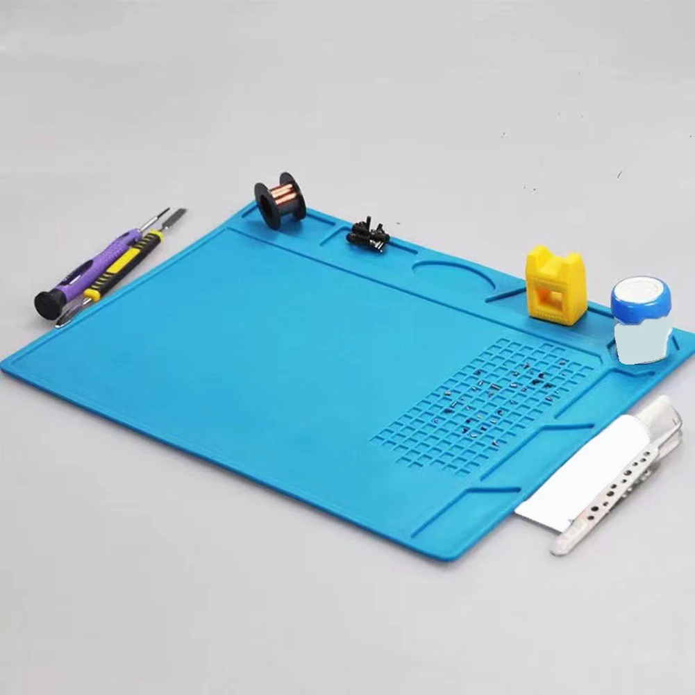 Thermally Stable Soldering Mat with Electrostatic Discharge Protection for Use in Mobile Device Laptop and Circuit Board Repairs