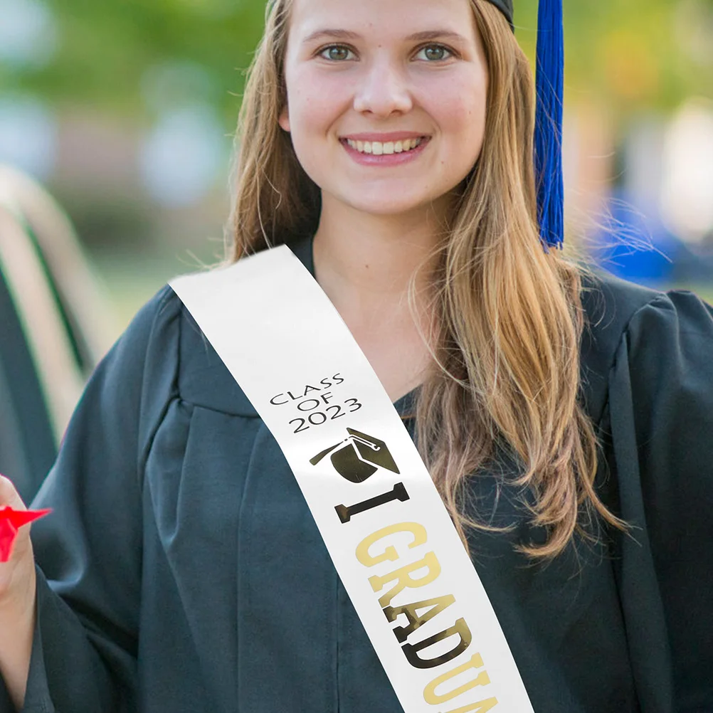 

1 set 2023 White Gold Graduation Crown Sash Set Elegant Party Supplies Tiara Decorations