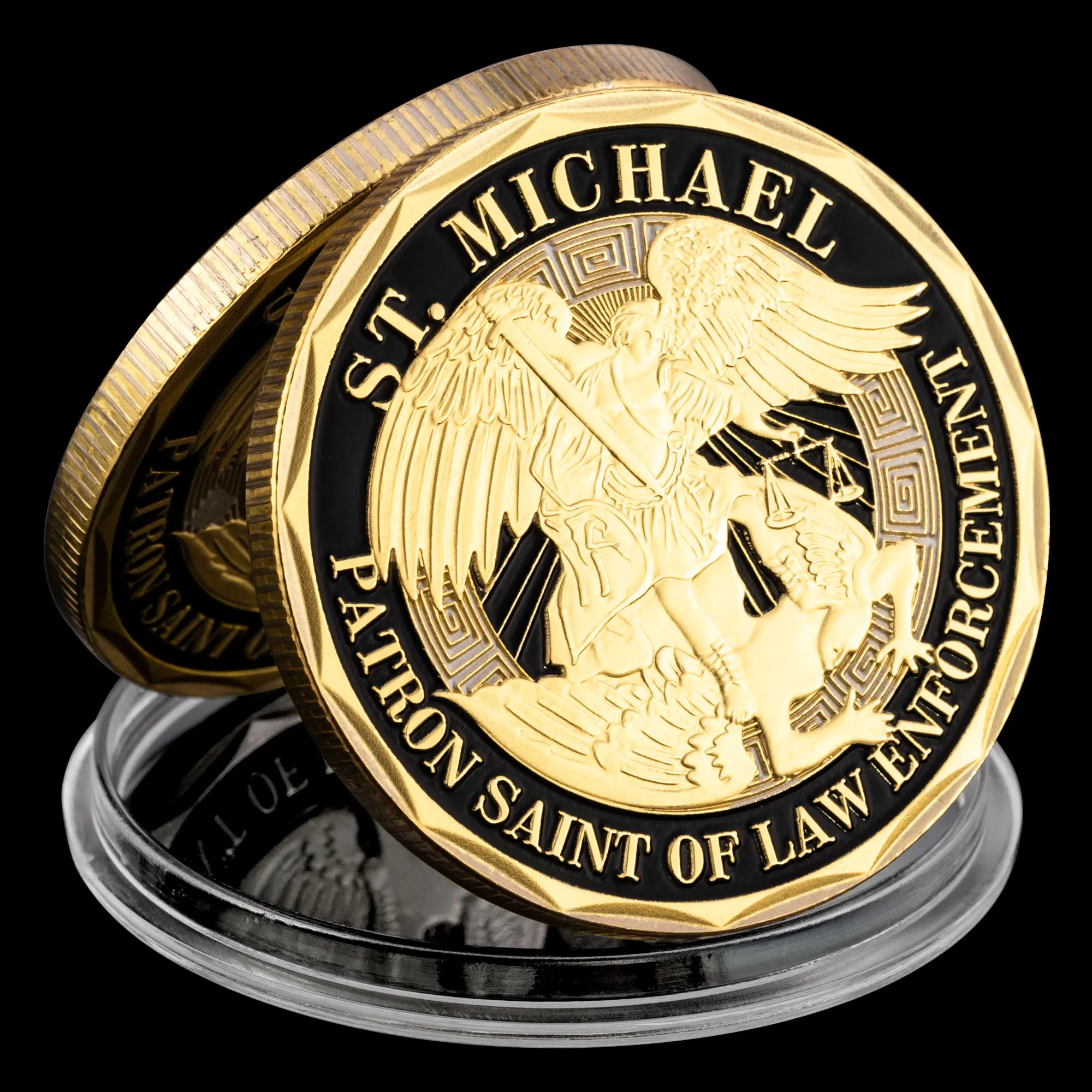 United States Police Officer Collectible Gold Plated Souvenir ST. Micheal Patron Saint of Law Enforcement Commemorative Coin