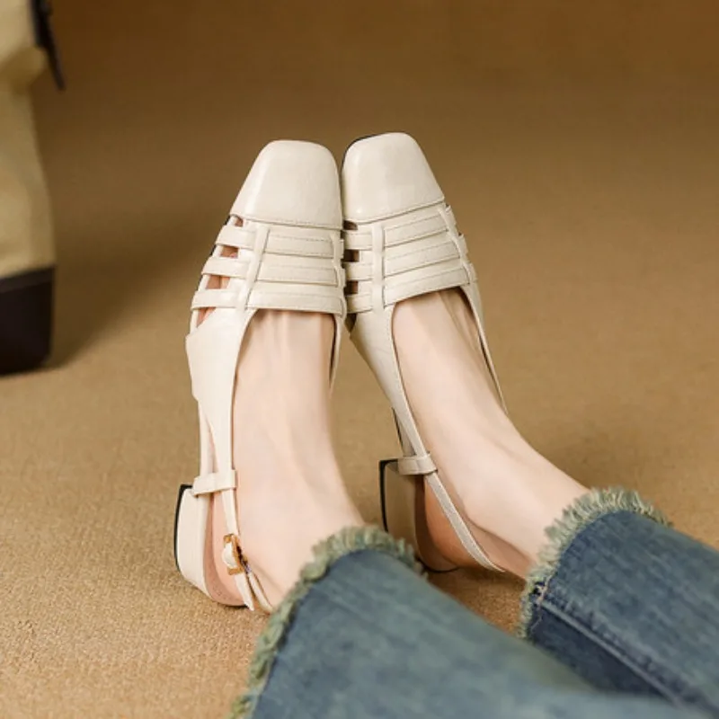 

Летние новые женские сандалии-гладиаторы из натуральной кожи в европейском и американском стиле для отдыха на толстом низком каблуке с вырезом на носке и пряжке