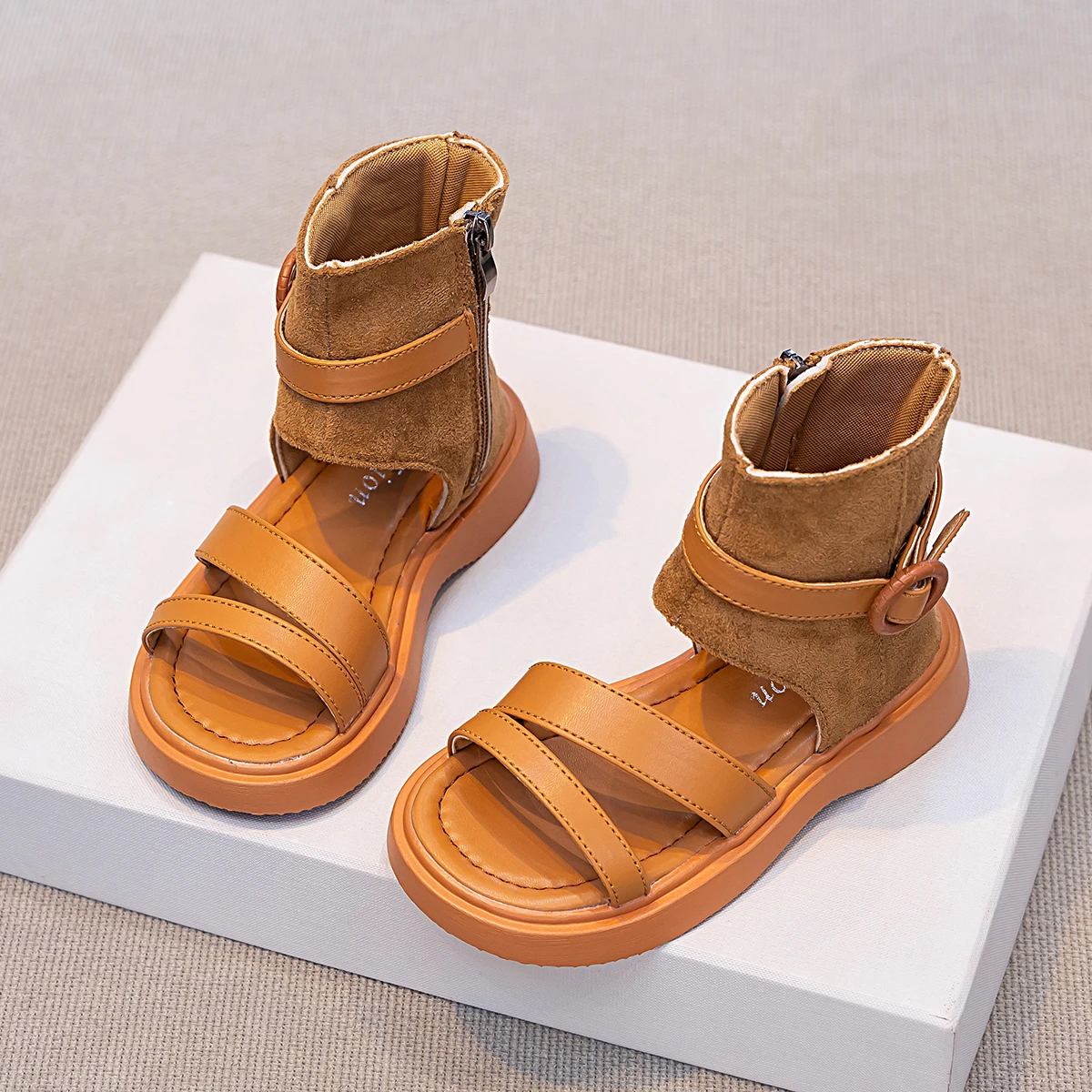 Little Girls Ankle Boots Strappy Sandals 2026 New Summer Kids Chunky High-top Beach Shoes Non-slip Simple Boho Style Vacation