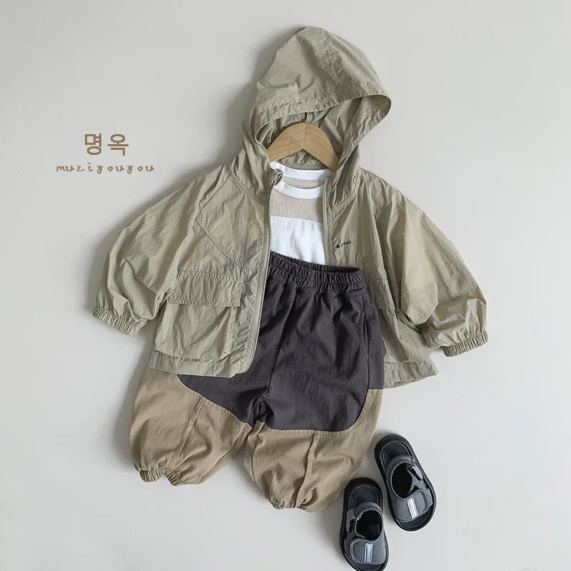 2023 sommer Neue Kinder Langarm Mit Kapuze Mantel Baby Junge Mädchen Feste Dünne Sonnencreme Kleidung Kinder Kleinkind Casual Zipper Jacke