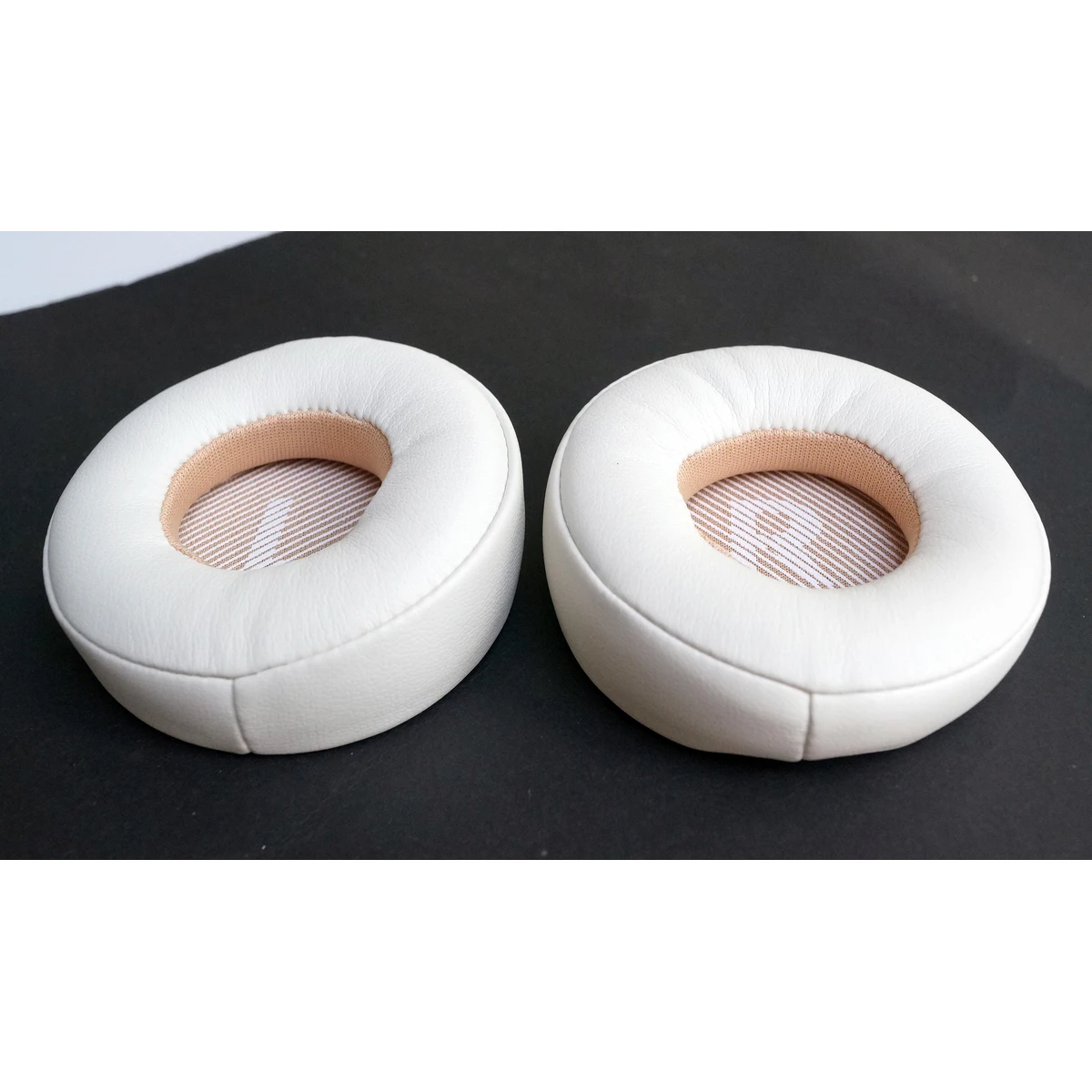 Original ear pads leather Cushion for JBL Everest Elite 300 NXTGen, V300XTGen headphones ( earmuffs / Headset cushion)