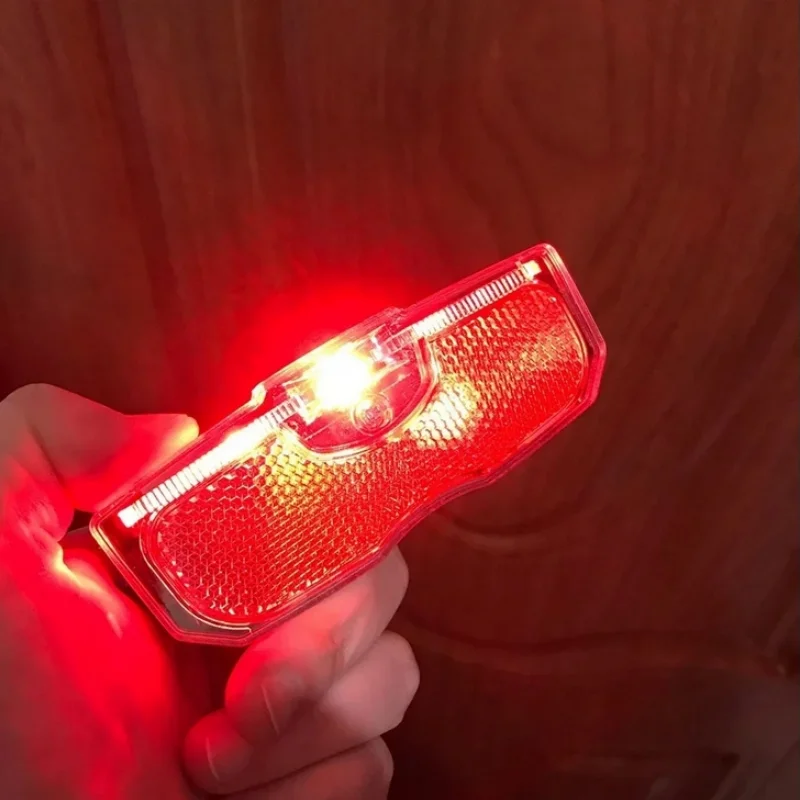 

Bike Bicycle Rear Reflector Tail Light for Luggage Rack Battery Powered Reflective Taillight Bicycle Accessories