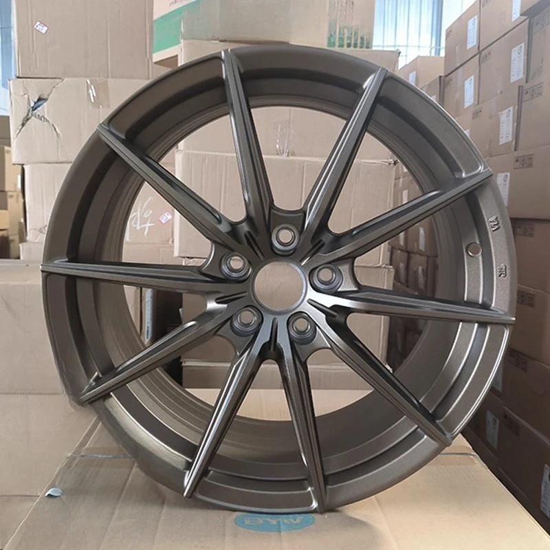 Adequado para rodas modificadas Honda Civic Audi A4A3 Accord Golf Cruz Fista de 17 polegadas e 18 polegadas 19