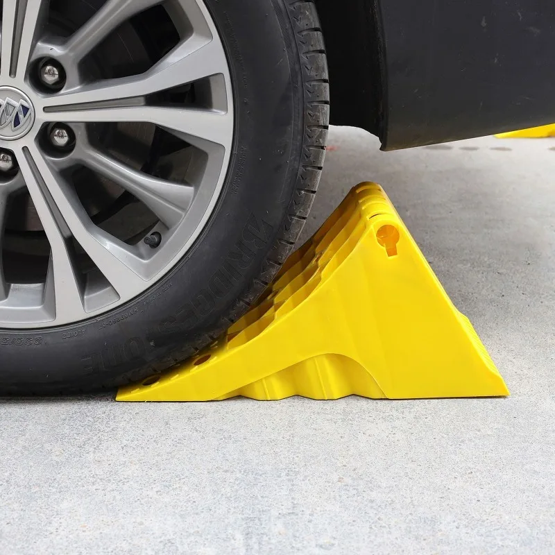 Reflective Wheel Chock Tire Stopper Anti Roll Wedge Block Vehicle Parking Positioning Block for Car Truck Safety Use