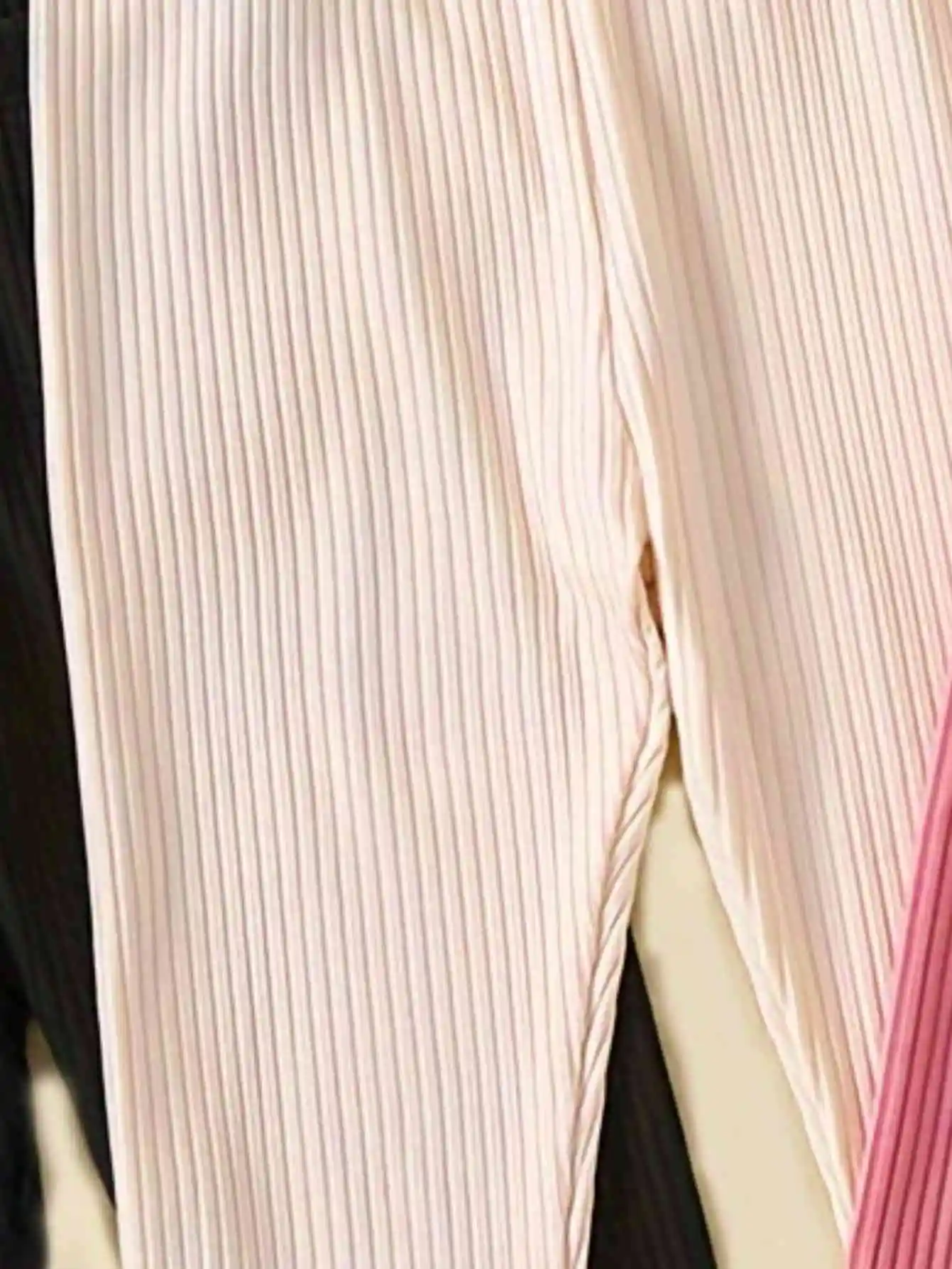 يمكن للأطفال البنات الربيعي الناعم والمريح ارتداء حافة الأذن الخشبية غير الرسمية ذات اللون الصلب مع ثلاثة سراويل