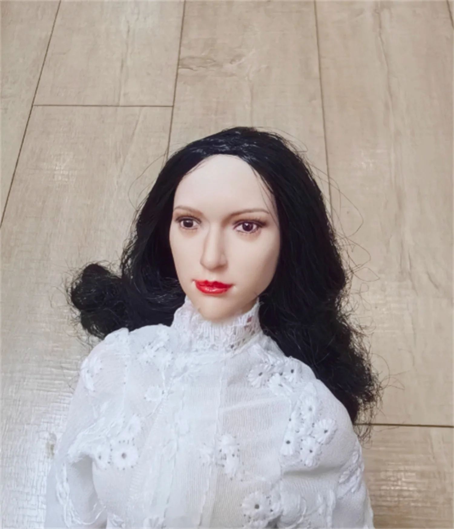 

Asia Star Expression Female Head Carving pale Beauty Model 1/6 Scale For 12inch PH TBL Action Figure Soldier Body Toys