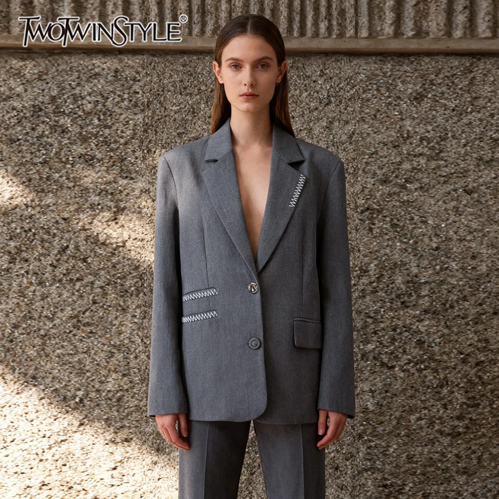 

TWOTWINSTYLE однотонные свободные пиджаки с яркими линиями и украшениями для женщин, базовый пиджак с лацканами и длинными рукавами, женская одежда, новинка