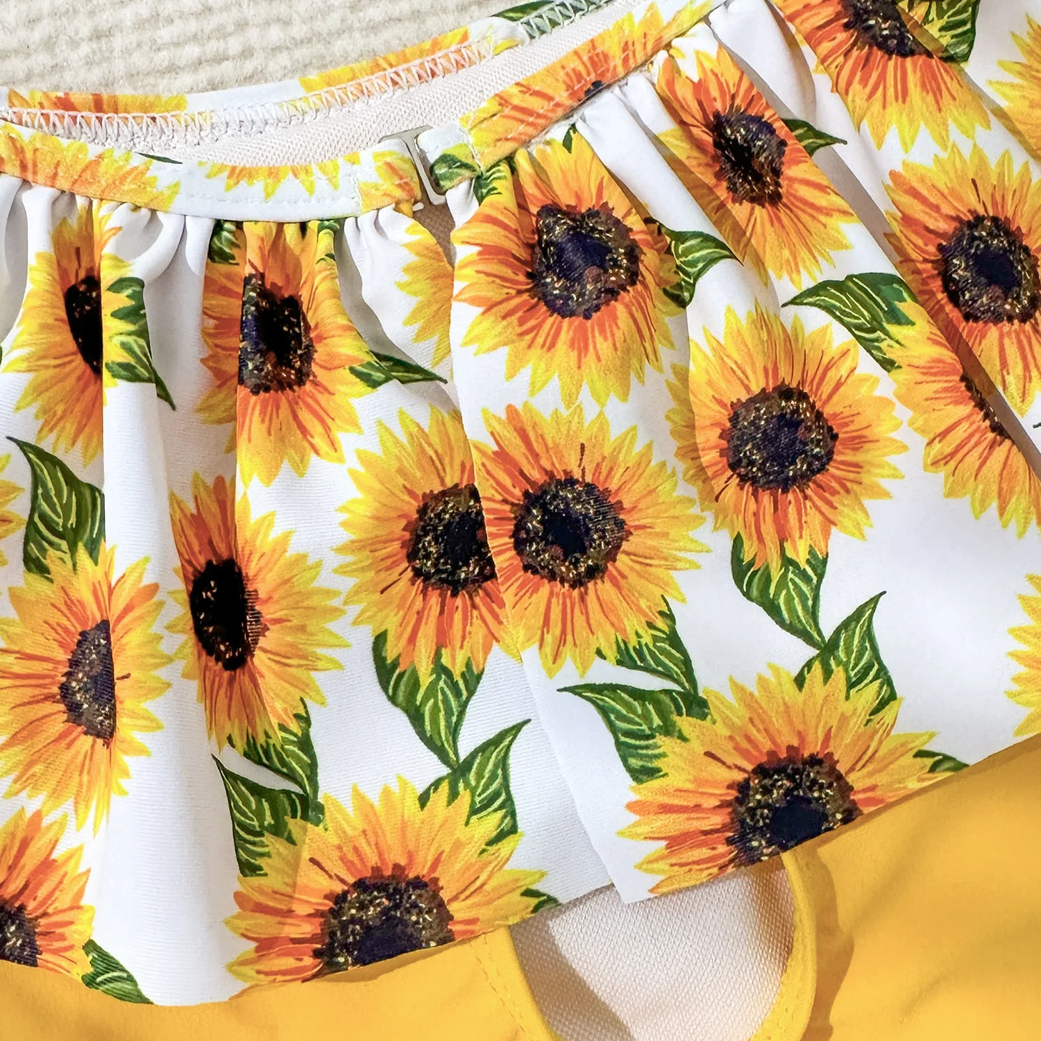 Traje de baño de girasol para bebé con correa para el hombro y borde de hoja, ropa deportiva Triangular para vadear, traje de baño para nadar y surfear, novedad