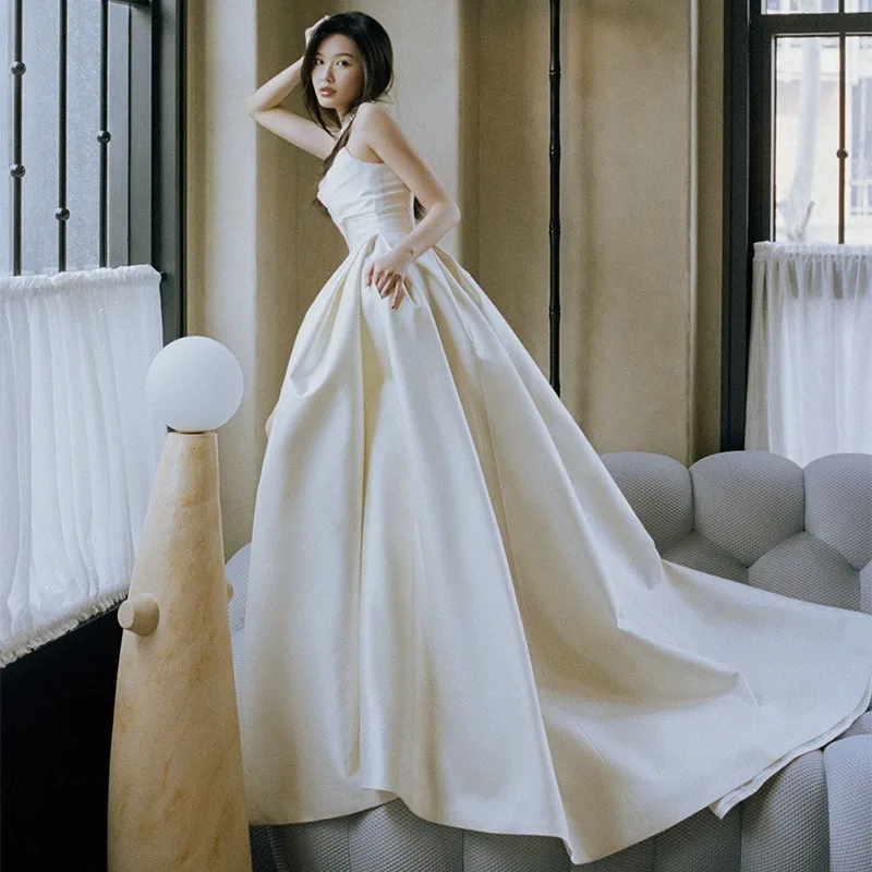 パーティー フォーマルシーン マッチライト ウェディングドレス 花嫁の気質 高級チューブサテン シンプルで証明書を取得 旅行
