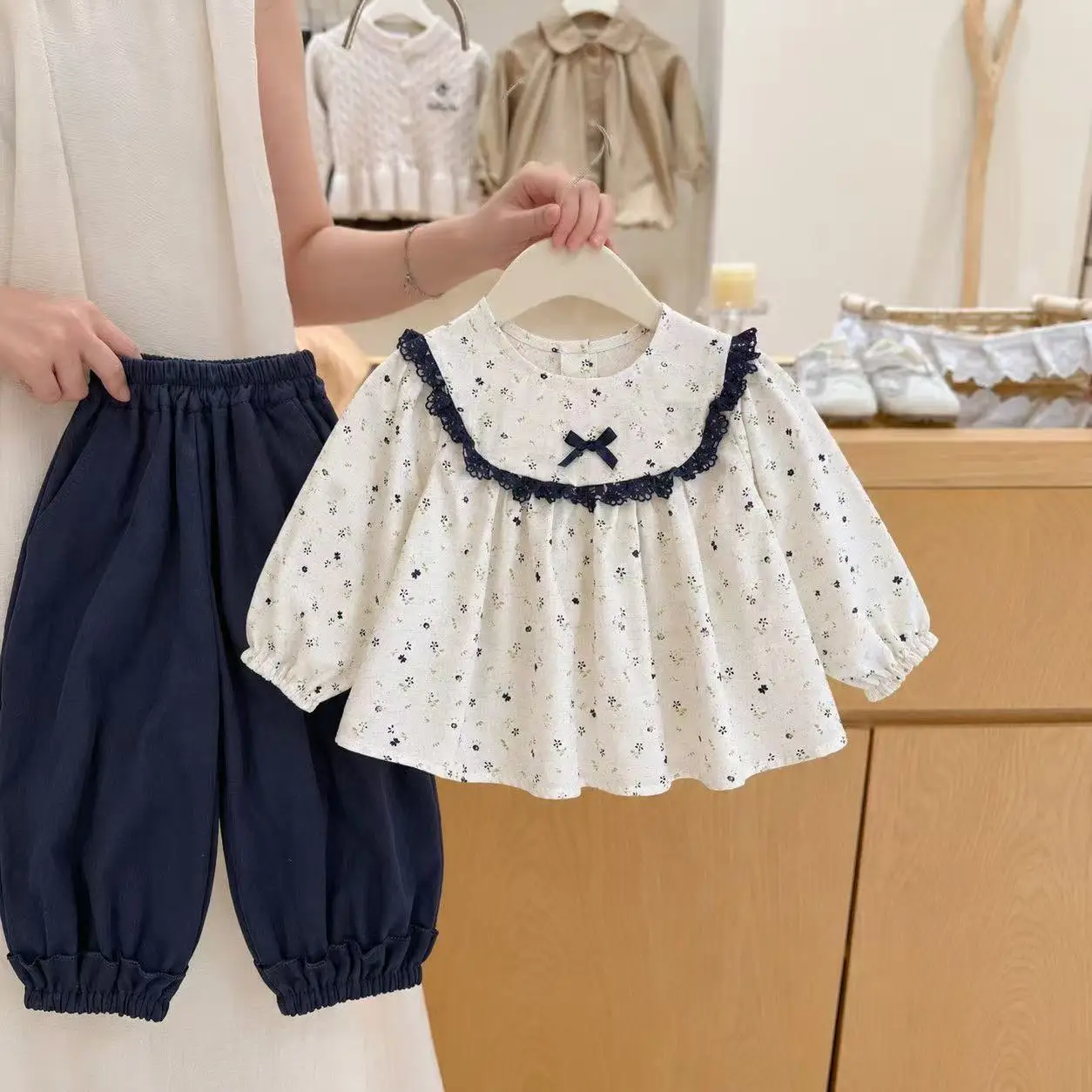 Girls Suit 2026 Autumn New Children's Clothing Korean Style Girl Baby Broken Flower Doll Shirt Pants Two Sets