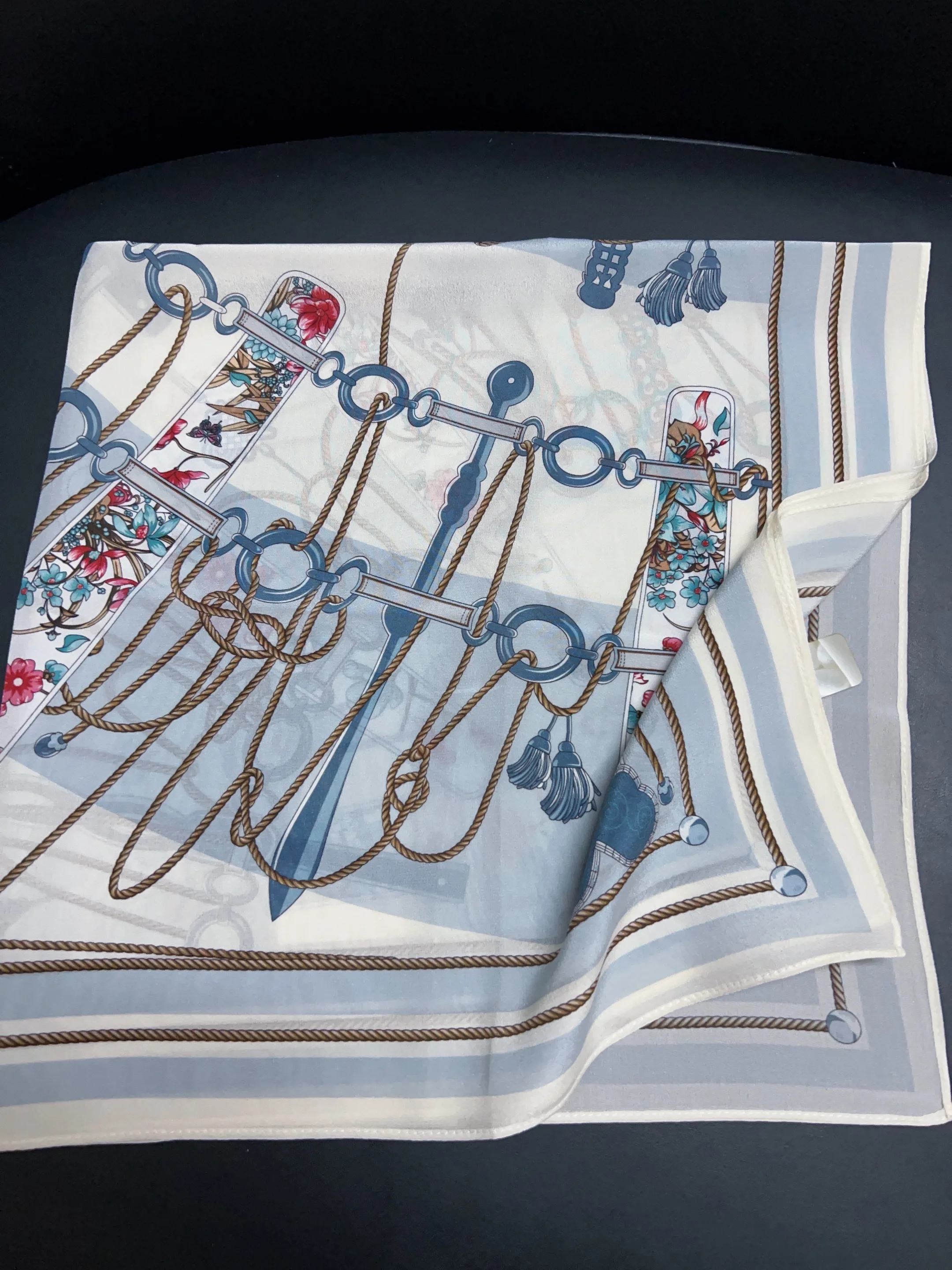 summer-women's-silk-scarf-2-momme-lightweight-netie-awl-square-65cm-silk-floral-print-versatile-briti-sle