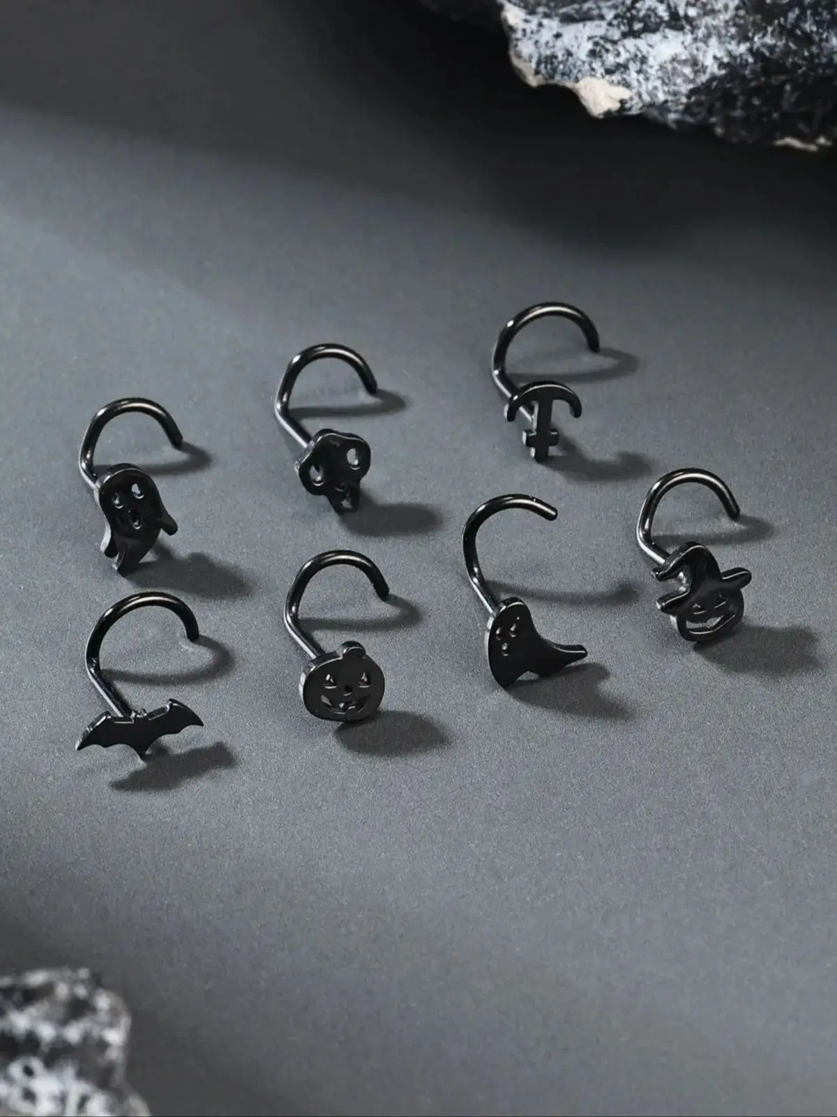 ZEMO 1 pièce 20G Halloween belles clous de nez en acier inoxydable femmes hommes anneaux de nez L/S forme fantôme citrouille narine Piercings cadeau