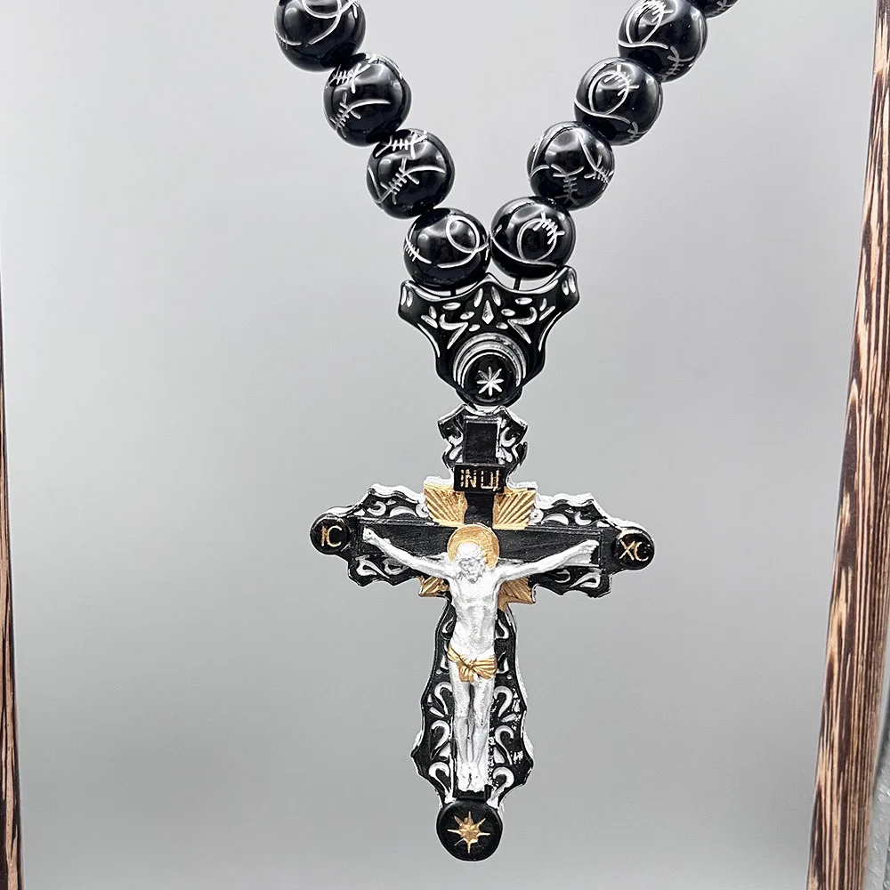 GS138-2 Necklace Cross Holy Christ Jesus Resin Paintings Exquisite Beads Redemption Religious Decoration  3D Stereo Car Pendants