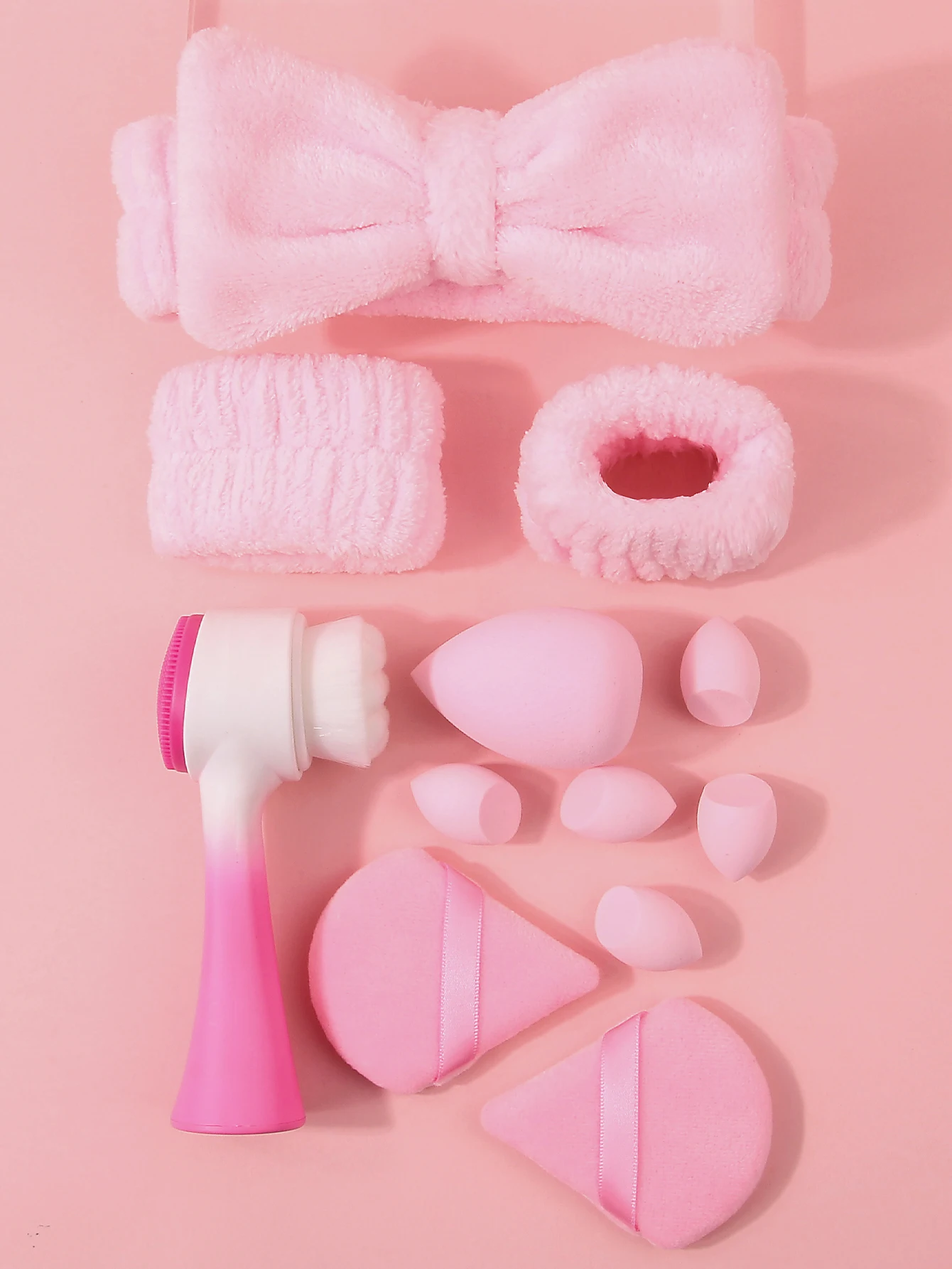 12 قطعة من فرش غسل الوجه الناعمة، واقيات معصم على شكل فيونكة مقاومة للرطوبة وممتصة للماء، إسفنجة مكياج