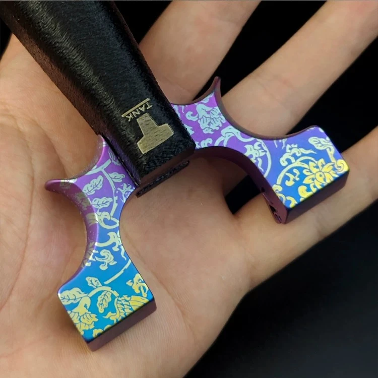 Titanium Alloy Roasted Blue Thunder Hand Feel King Slingshot Portable Outdoor High-quality Hunting Tool