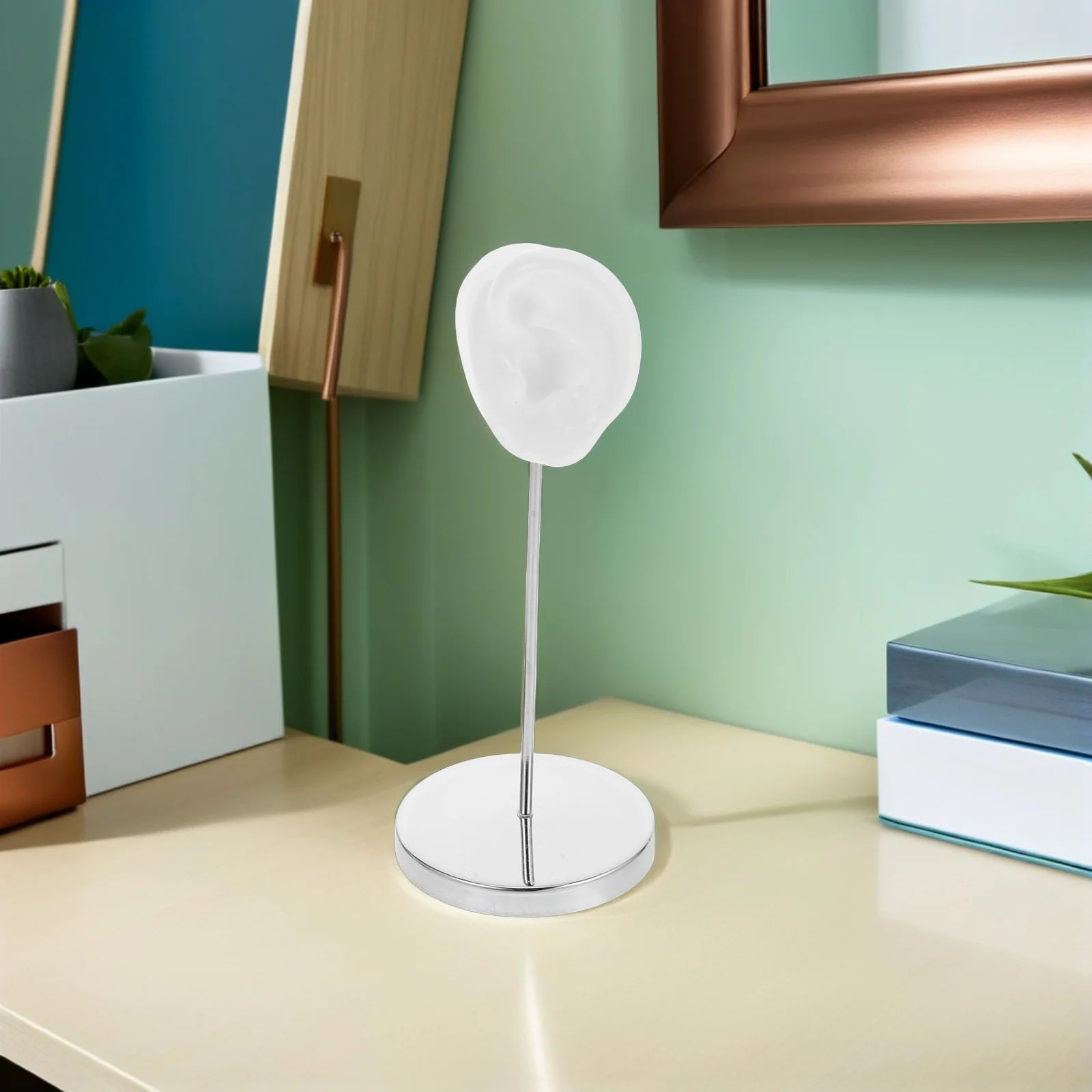 

1Pair Ear Shaped Earring Display Stand Silicone Iron Holder For Jewelry Store Home Photography Pure White Modern Rack Earring