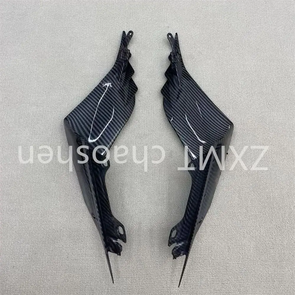 

Обтекатели мотоциклов из АБС-пластика подходят для внутренней боковой пластины заднего конца R6 с краской из углеродного волокна от 2017 до 2024 года.