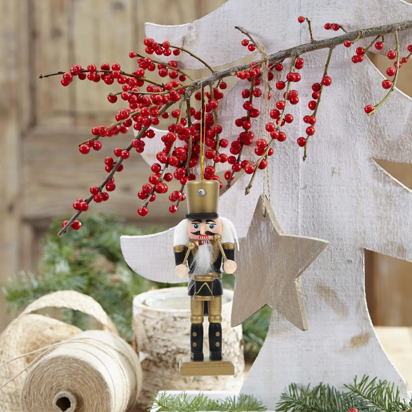 

4Pcs Lovely Wood Nutcrackers Christmas Traditional Decor Xmas Table Ornaments Wood Christmas Nutcrackers Wooden Nutcracker