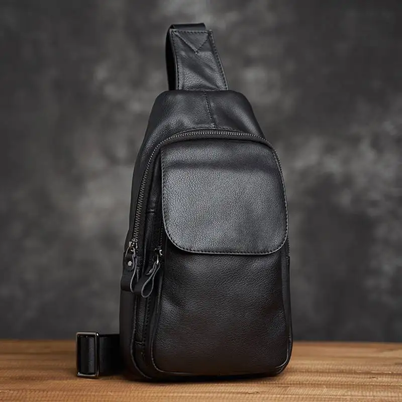 

New 2025 Men's Genuine Leather Crossbody Bag Handmade Top Layer Cowhide Casual Single Shoulder Diagonal Small Backpack