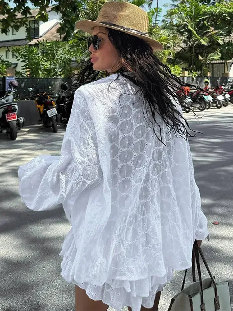 Conjunto de 2 piezas para mujer, traje elegante de manga larga con encaje blanco, camisa de un solo pecho, pantalones cortos, ropa de calle alta para verano